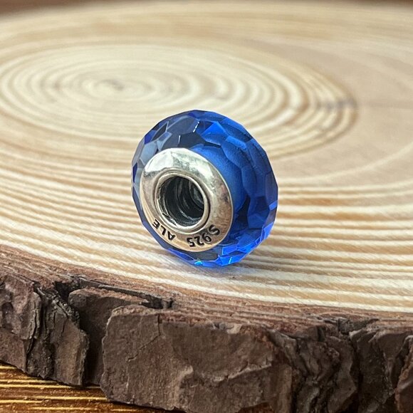 Murano Glass Fascinating Blue Faceted Bead Charm - Picture 4 of 4